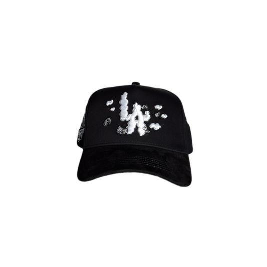 31 LA CLIUDS BLACK