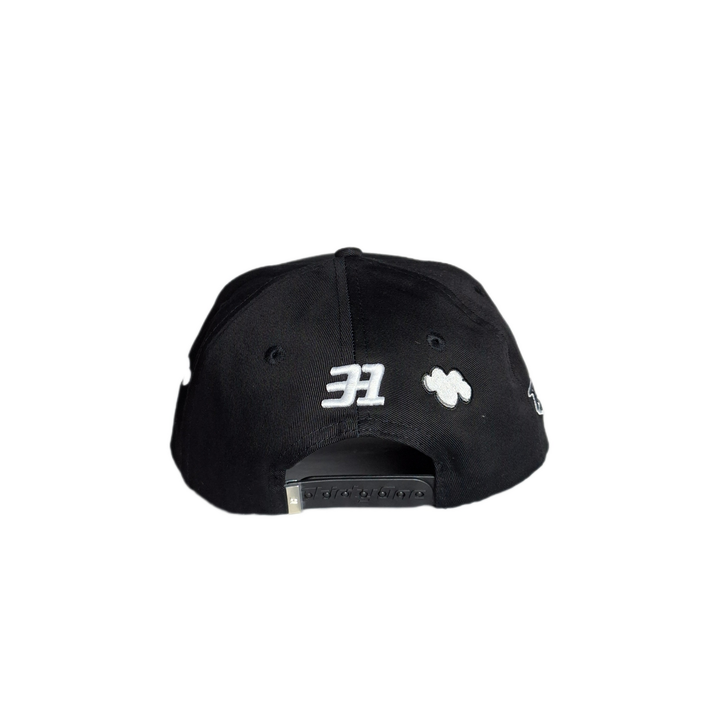 31 LA CLIUDS BLACK